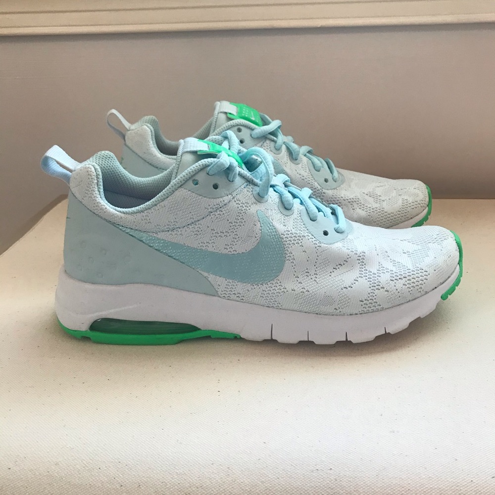 W Nike Air Max Motion LW ENG